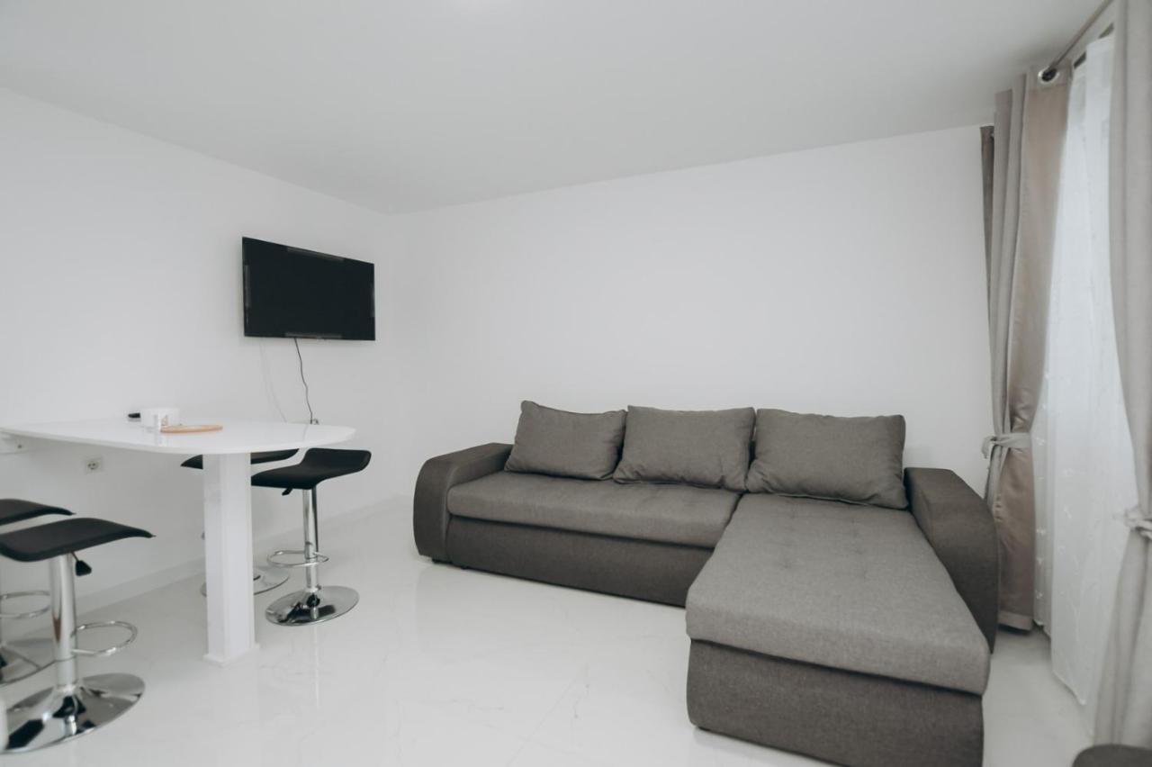 Apartmani Otasevic Κλάντοβο Εξωτερικό φωτογραφία